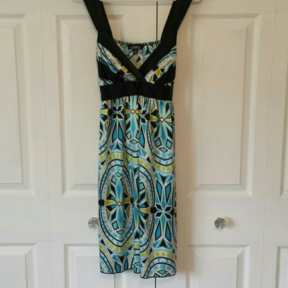 A. Byer geometric pattern dress